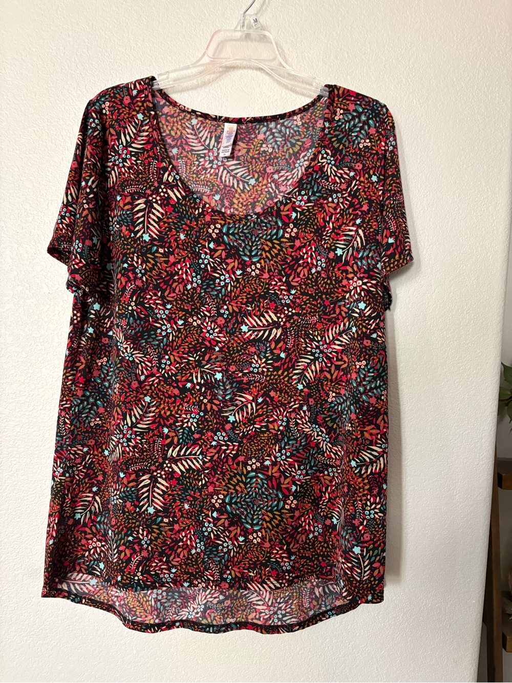Women’s LuLaRoe V-Neck Short Sleeve Floral Print Top - Multicolor XL